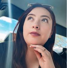 📢 En Salcedo, #Cotopaxi, se realiza la carrera de burros más grande del  mundo. Compiten cada año y en el 2022 participaron más de 50 jumentos  disfrazados con coloridos trajes 🥸. Lee