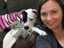 This wrinkly sweet girl is off to her forever home. I had to take one last  picture of her before she left.💛🐾🐾