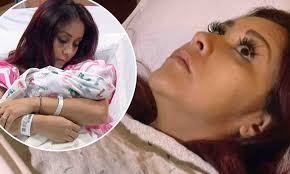 Snooki cries while delivering daughter Giovanna on MTV show | Daily Mail  Online