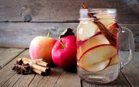 Mungkin ada yang pernah mendengar resep infuse water dari apel dan kayu manis. Berbagai Manfaat Dan Cara Membuat Infused Water Blog Unik