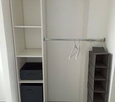 Colonne l.30 x h.154 x p.17 cm, blanc, neo line retrait 2h retrait magasin. Kit Dressing Blanc Basic Leroy Merlin