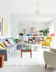 El comedor ha sido la habitación escogida para lucirse en este libro de ideas, puesto que existe más de un tipo de lámparas y en homify queremos otro tipo de lámparas que son más bien utilizadas para el living, pero que podrían combinar muy bien con tu comedor, son las lámparas de pie. Una Lampara Para Cada Espacio De La Casa