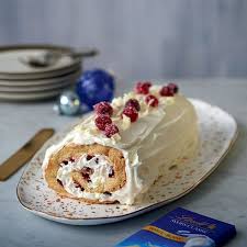 Buche De Noel Canneberges Chocolat Blanc Lindt Coupdepouce Com White Chocolate Cranberry Lindt White Chocolate Yule Log