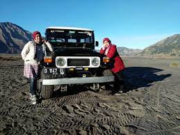 Jika backpacker dari luar jatim menuju bromo bisa kita mulai perjalanan dari bandara juanda naik taxi ke stasiun wonokromo 30 menit (sekitar rp 35.000). Harga Sewa Jeep Bromo 2021 Start Malang Pasuruan Probolinggo