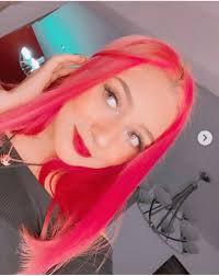 Aquí te presentamos fondos increíbles de pantalla para whatsapp. Scarday Poses Para Fotos De Chicas Fotos Tublr De Amigas Fotos De Artistas Famosos