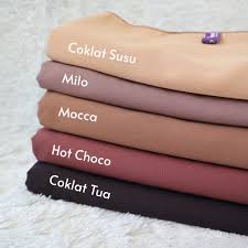 Coklat cadbury dairy milk ialah salah 1 contoh coklat susu yang paling popular. Kain Warna Coklat Susu Pigura