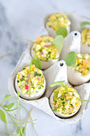 Autant de cloches, de poissons, de poussins, d'oeufs en chocolat pour accueillir le printemps diy : Recettes De Printemps Entree Ou Dessert B Comme Bon