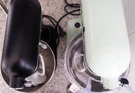 If you love to have your kitchen appliance matching with the kitchen décor, you will have the absolute liberty to do it since kitchenaid artisan is available in more than 30 colors. Artisan Mini Vs Artisan Vs Classic A Comparative Review Kitchenaid Artisan