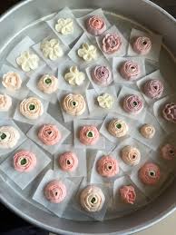 The wilton class are location nation wide and have many locations near denver wilton offers cake decorating classes through local craft stores. Cupcake Decorating Classes Denver Floral Cupcake Decorating Dabble