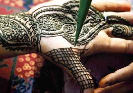 Henna is an arabic word, referring to a paste that consists of crushed. Henna And Temporary Tattoos Can Cause An Allergic Reaction Time