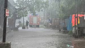 Cyclone Biparjoy का असर जारी, 17 जून तक इन राज्यों में जारी रहेगी बारिश,  मॉनसून भी हुआ लेट! - cyclone biparjoy impact rainfall alert for gujarat  rajasthan till 17 june cyclone effects monsoon weather update lbs - AajTak