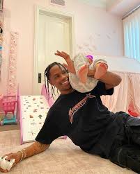 Like someone is filming on the show legitimately filming about a wallpaper color choice when she could be filming about a domestic abuse situation with her baby daddy that i was told she was trying to hide. Locked In With The Nj Boys Part 14 Kylie Travis Travis Scott Travis Scott Kylie Jenner