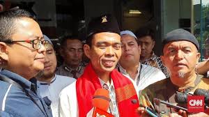 Satu aplikasi terbaru ceramah ustadz abdul somad bisa kita dapatkan melalui hp android anda masing masing dengan mudah, kumpulan mp3 ustadz abdul somad dimana aplikasi ini dibuat. Pa 212 Kecewa Kpk Ingin Batalkan Ceramah Abdul Somad