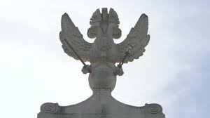 Sell custom creations to people who love your style. Two Kissing Birds Doves Sculpture Stock Footage Video 100 Royalty Free 18369460 Shutterstock