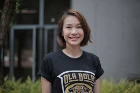 It is a story set in the 1980s during tumultuous economic times, about an unlikely team of footballers whose disagreements have left them with a streak of embarrassing losses. Marianne Tan Talks Ola Bola R Age