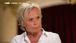 J'ai choisi de me taire" : Muriel Robin révèle pourquoi elle n'a pas voulu  prendre la parole pendant l'affaire Pierre Palmade