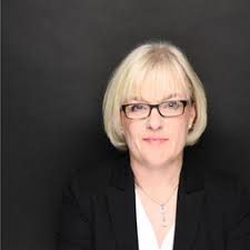 Vom kostenlosen girokonto bis zur prämierten baufinanzierung. Ilona Dettmering Unternehmenskommunikation Leiterin Vorstandsstab Psd Bank Hannover Eg Xing