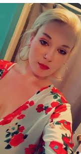 Please delete if not allowed my cuzn is missing If anyone see's her tell  her to call my cecili or her mom or call 242 COPS