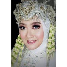 400.000 (kami tidak melayani stand by di lokasi foto) · make up . 10 Mua Rias Pengantin Terbaik Di Cianjur Heikamu Com