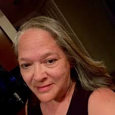 Actress Sara Gilbert reveals that Drew was her first kiss with a girl when  the pair locked lips while practicing