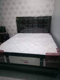 Kenyamanan tidur sangat berpengaruh terhadap aktivitas yang dijalankan. Jual Springbed Helux Vinka 180 X 200 Harga 4 500 000 Di Lapak Toko Hockki Bukalapak