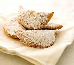 Cassateddi siciliani, una ricetta che non ha bisogno di presentazioni. Dolci Tipici Siciliani Ricetta Ravioli Fritti Di Ricotta Vacanze In Sicilia Vacanzesiciliane Net