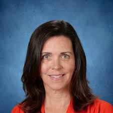 Sandy Suazo's Instagram, Twitter & Facebook