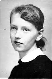 Katelin Logan's Instagram, Twitter & Facebook