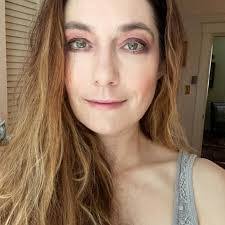 Kara Berg's Instagram, Twitter & Facebook