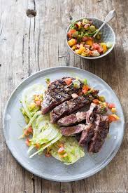 Rezept Fur Gegrilltes Rib Eye Steak Mit Tomaten Nektarinen Salsa Leckere Rezepte Mit Fleisch Essensrezepte Rinderfilet Rezepte