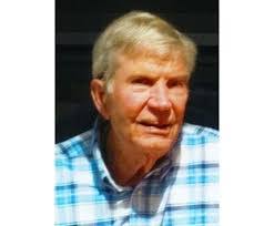 Sigrid Davis's Instagram, Twitter & Facebook