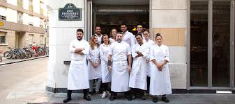 Classement par notes, avis des membres. Un Restaurant Israelien A Paris Classe Dans Le Top 3 Des Meilleurs Restaurants De La Capitale Francaise Identite Juive
