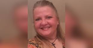 Gina Tuttle's Instagram, Twitter & Facebook