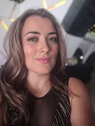 Dena Gunn's Instagram, Twitter & Facebook