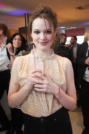 emilia schule auf dem galafashionbrunch evian yildiz