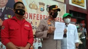 Viral diduga anggota satpol pp gowa tampar ibu hamil saat penertiban ppkm. 4ouciwkujq5aum