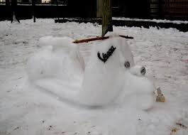 wat je allemaal niet met sneeuw kan doen sneeuw