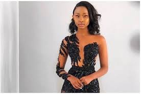 Check out these easy hairstyles for short curly hair that'll keep your curls under control while also looking stylish. 10 Breathtaking Matric Ball Dresses That Rocked The 2019 Matric Dance Season Drum