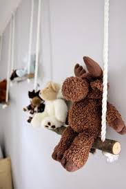 Bild 9 Tolle Selbstgemachte Schaukel Fur Kuscheltiere Kinder Zimmer Babyzimmer Dekor Kinderzimmer Dekor