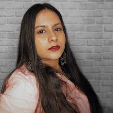 Prachi Kher's Instagram, Twitter & Facebook