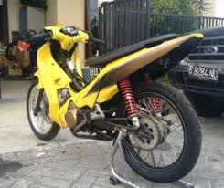 Varian dan warna supra x 125 vs jupiter z. 15 Gambar Seni Modif Supra X 125 Serta Tips Ok Demico Co