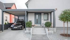 Moderne Steinvorgarten Idee Mit Carport Aus Alu Beispiel Fur Die Hauseingang Gestaltung Mit Kies Carport Carport Modern Stahlcarport
