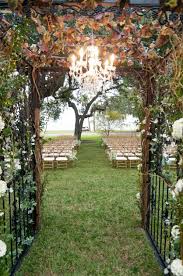 Champagne Ivory And Gold Secret Garden Inspired Wedding Tampa Garden Club Garden Wedding Venue Tampa Wedding Venue Secret Garden Wedding