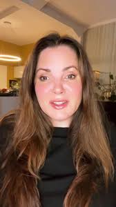 Für alle, die auch ohne Vorahnung verlassen oder geghostet wurden: ein ganz  besonderes Schminkvideo. Habe nur Produkte von @jacksbeautyline benutzt,  empfehle besonders die Glow Foundation und die ...