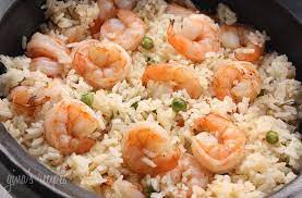 Shrimp Peas And Rice A Family Favorite Skinnytaste Recipe Skinny Taste Recipes Recipes Food