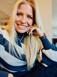 Amber Lia (@therealamberlia) • Instagram photos and videos