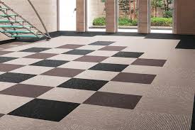 The Advantages And Disadvantages Of Using Floor Carpet Tiles Yonohomedesign Com In 2020 Floor Carpet Tiles Carpet Tiles Carpet Flooring