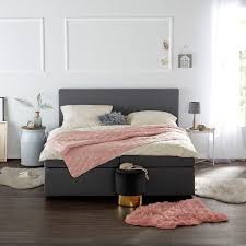 In der kategorie räume schlafzimmer sehen sie alle bodenbeläge, die sich optimal für ein schlafzimmer eignen. Schlafzimmer Teppiche Fur Deinen Ruckzugsort Bei Bonprix