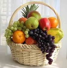 The Fresh 15 Is A Box Of Fresh Fruits Served In Each Box It Contains 15 Servings Of Varied Fruit Choices For You Fresh Fruit Fruit Basket Gift Fruit Basket