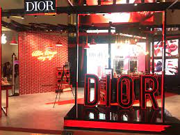 Dior Pop Up Store Pop Up Store Pop Up Shops Pop Up Stores